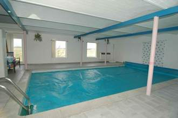 Sommerhus med indendørs pool på sjælland