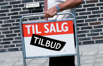 Der er færre tilbud på det danske boligmarked nu end i 2008. Især københavnerne har droslet ned på prissænkningerne. Montage. Foto: Colourbox