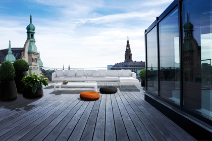 Lejligheden på Amagertorv var udbudt til 23 mio. kr. Her ses boligens private tagterrasse. Foto: Lützau